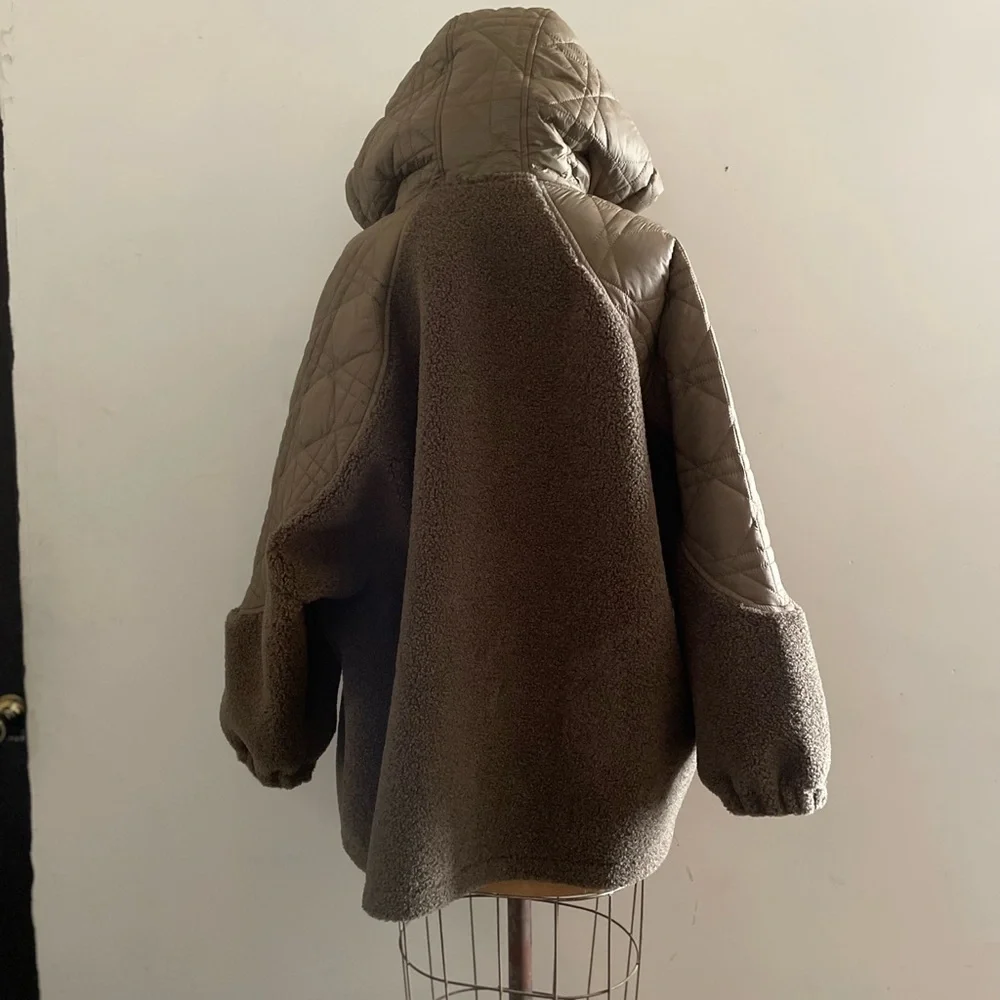 Silk Maison] Oversized Sherpa Quilted Fleece Jacket Coat - Picture 9 of 13